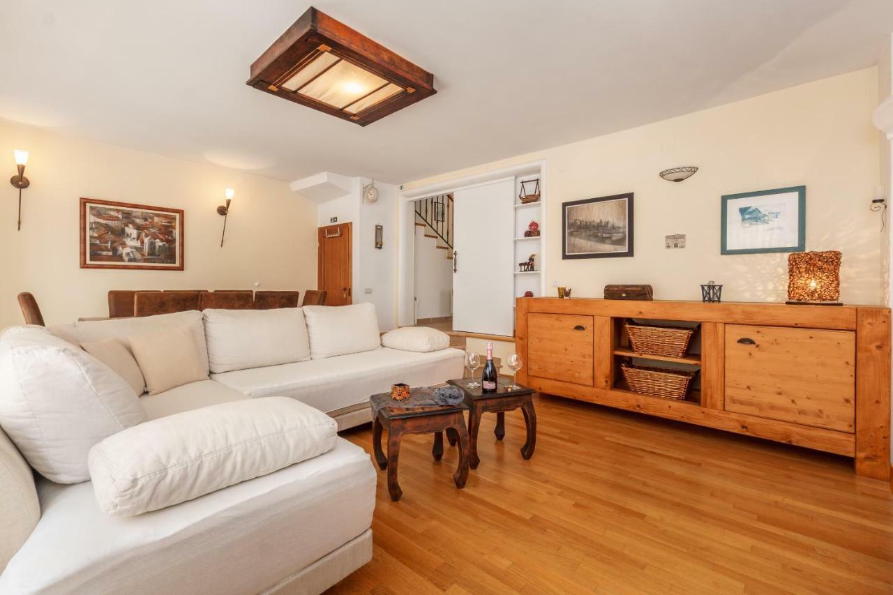 Holiday Home Harmony Žrnovnica 外观 照片