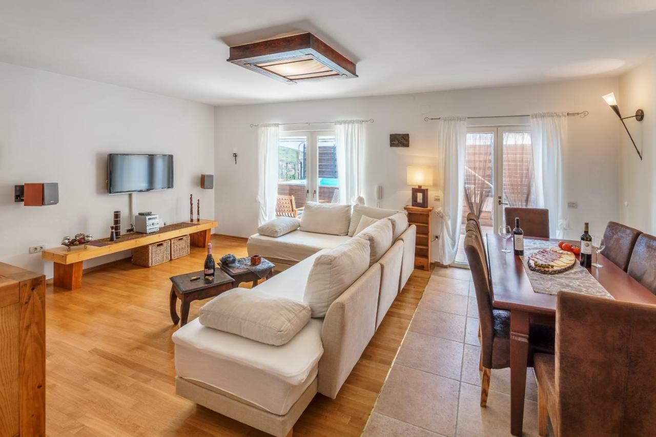 Holiday Home Harmony Žrnovnica 外观 照片