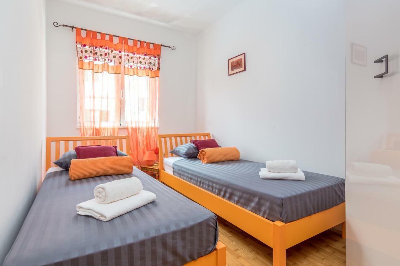 Holiday Home Harmony Žrnovnica 外观 照片